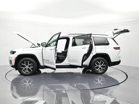 Used 2024 Jeep Grand Cherokee L Limited w/ Luxury Tech Group II AWD/4WD image 48