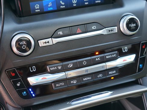 Used 2020 Ford Explorer ST w/ ST Street Pack AWD/4WD image 12