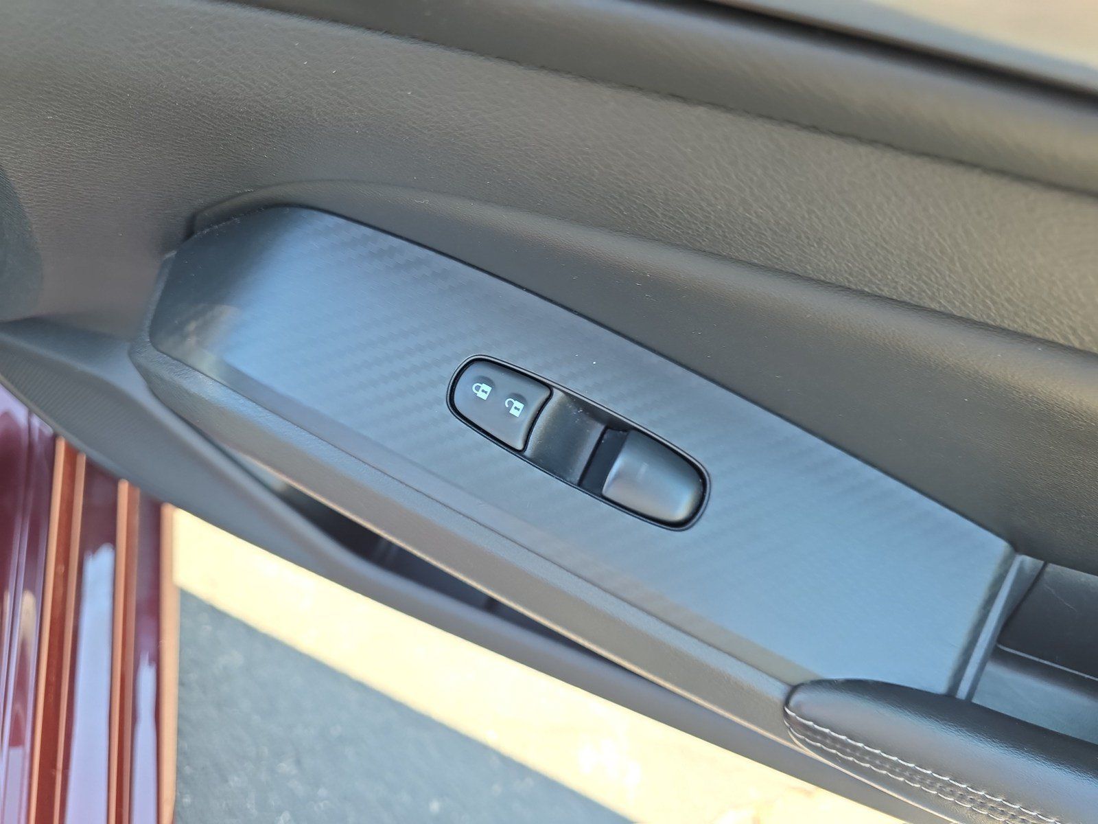 Used 2024 Nissan Altima 2.5 SV FWD image 14