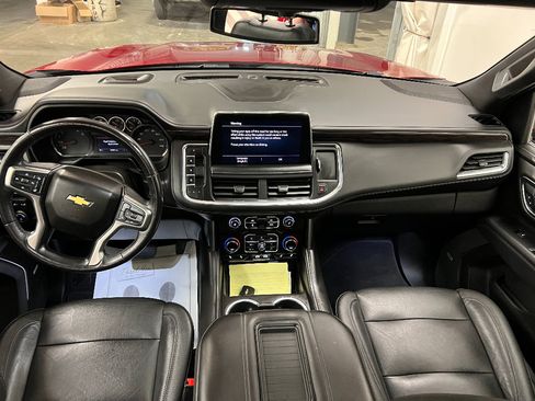 Used 2021 Chevrolet Tahoe LT w/ Luxury Package AWD/4WD image 13