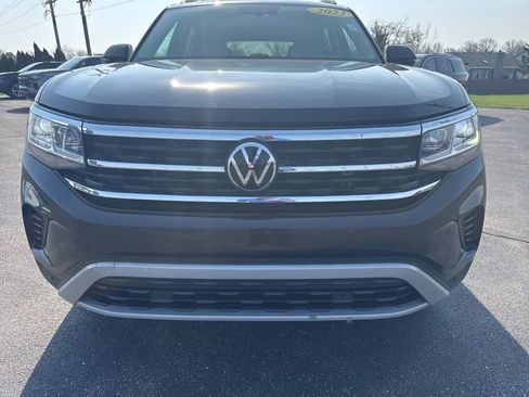 Used 2023 Volkswagen Atlas SE AWD/4WD image 2
