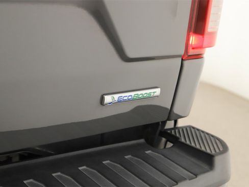 Used 2018 Ford F150 Lariat image 29