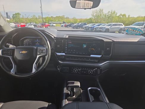 Certified 2025 Chevrolet Silverado 1500 LTZ w/ Technology Package AWD/4WD image 9