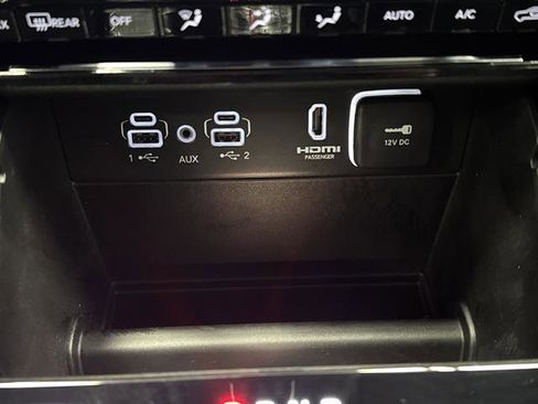 Used 2022 Jeep Grand Cherokee Limited 4xe image 30