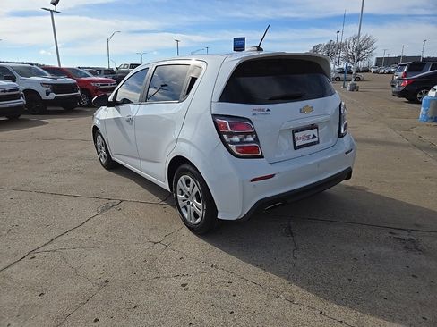 Used 2020 Chevrolet Sonic LT image 4