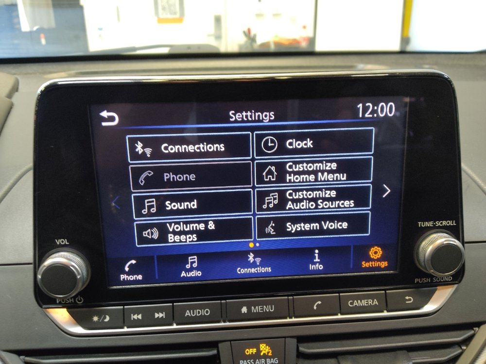 Used 2024 Nissan Altima 2.5 SR FWD image 25