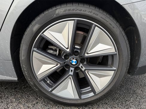 Used 2025 BMW i4 xDrive40i w/ Premium Package image 16