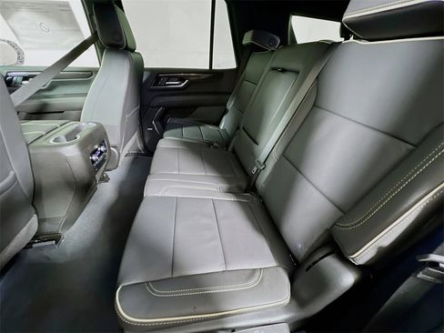 New 2026 GMC Yukon Elevation image 19