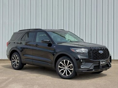 New 2026 Ford Explorer ST-Line AWD/4WD image 8