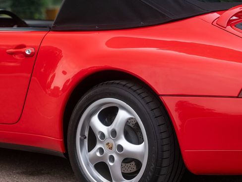 Used 1995 Porsche 911 Carrera RWD image 27
