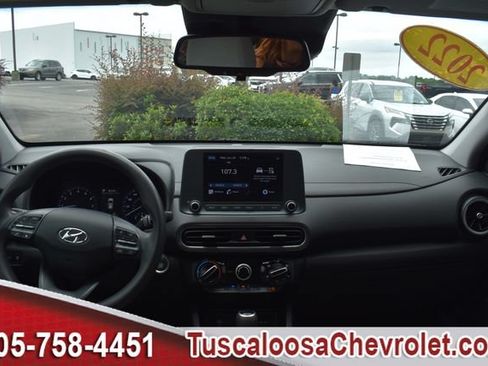 Used 2022 Hyundai Kona SEL FWD image 3