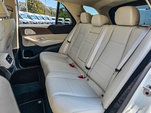 New 2026 Mercedes-Benz GLE 450 4MATIC image 19