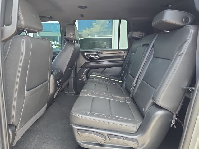 Certified 2024 Chevrolet Suburban LT AWD/4WD image 16