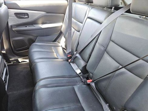 Used 2016 Nissan Murano SL w/ SL Technology Package FWD image 12