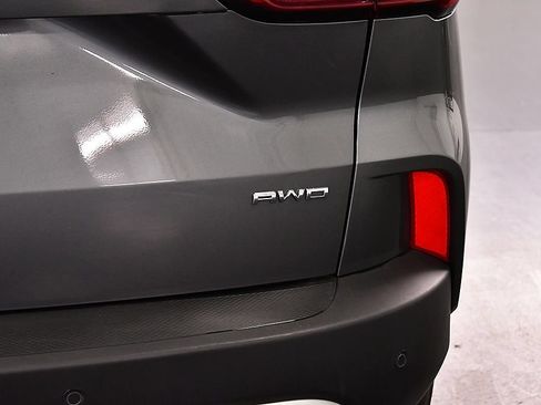 Used 2024 Ford Escape Platinum AWD/4WD image 13