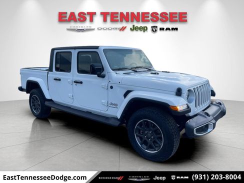 Used 2023 Jeep Gladiator Overland w/ Cold Weather Group AWD/4WD image 1