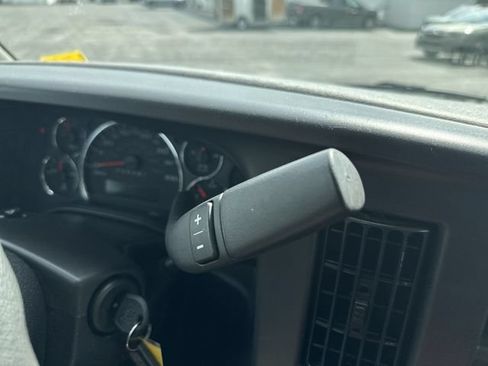 Used 2025 GMC Savana 2500 w/ Driver Convenience Package RWD image 22