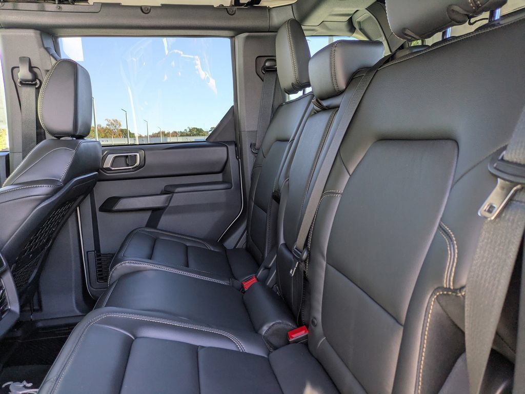 New 2025 Ford Bronco Badlands AWD/4WD image 15
