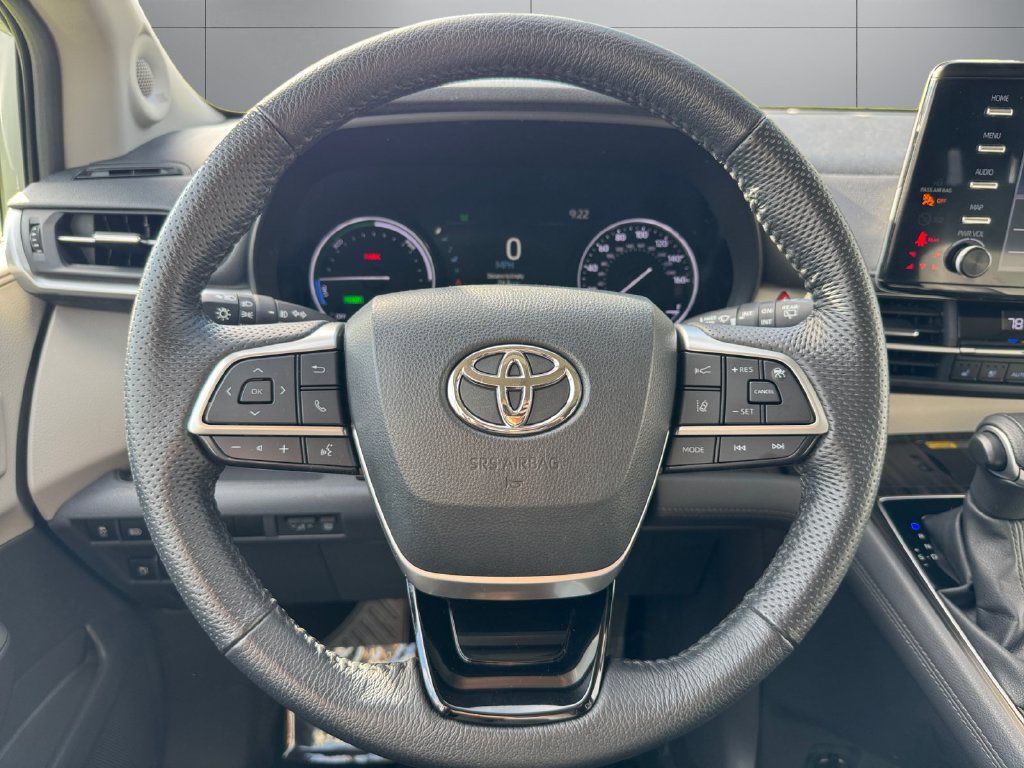 Certified 2023 Toyota Sienna Limited AWD/4WD image 13