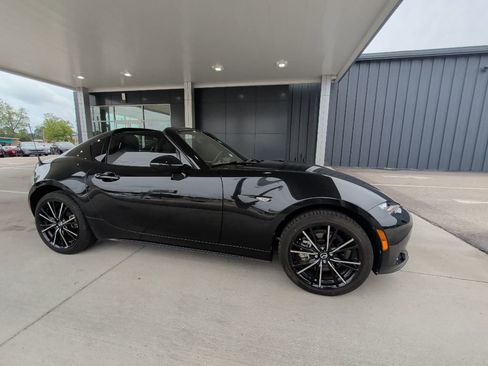 Used 2024 MAZDA MX-5 Miata RF Grand Touring w/ Weather Package RWD image 4