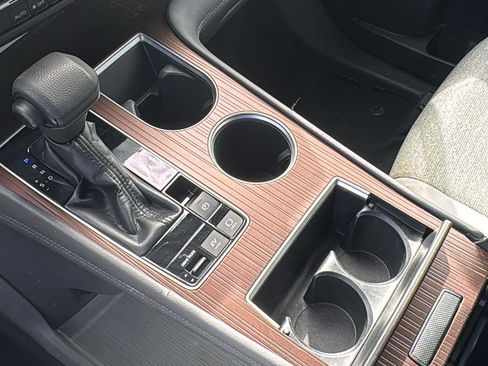 Used 2021 Toyota Sienna LE image 18