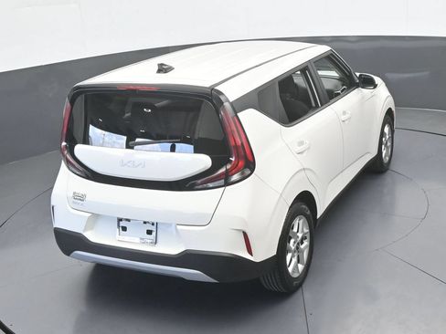 Used 2024 Kia Soul LX w/ Option Group 015 FWD image 46