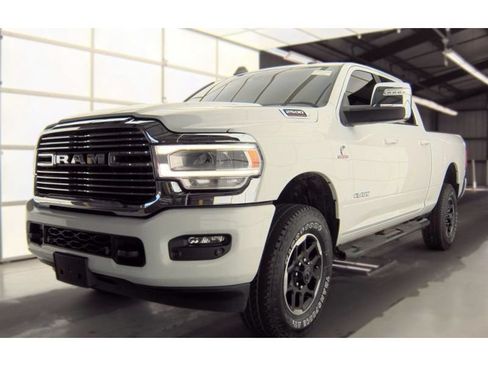 Used 2024 RAM 2500 Laramie w/ Safety Group AWD/4WD image 1