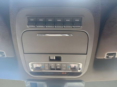 Used 2023 Ford F350 King Ranch AWD/4WD image 34