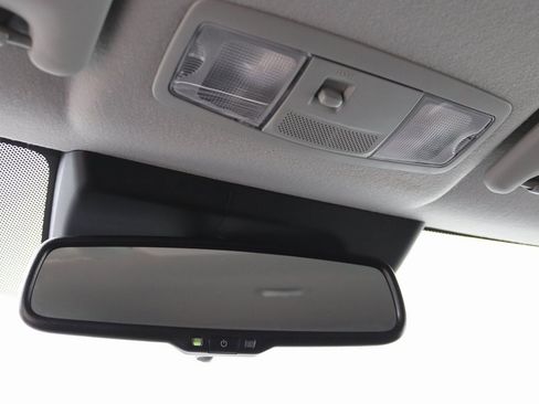 Used 2025 Mitsubishi Outlander Sport LE image 15