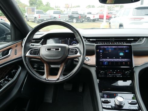 Used 2023 Jeep Grand Cherokee L Summit image 21