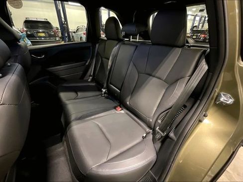 Used 2025 Subaru Forester Limited AWD/4WD image 26
