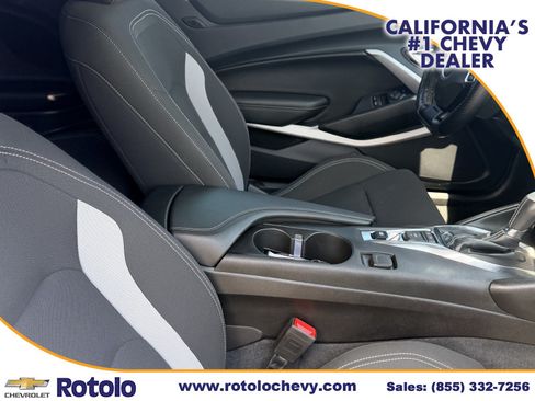 Used 2023 Chevrolet Camaro LT RWD image 8