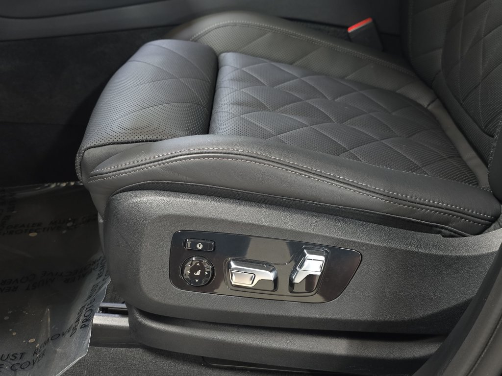 Used 2023 BMW X5 M50i w/ Executive Package AWD/4WD image 28