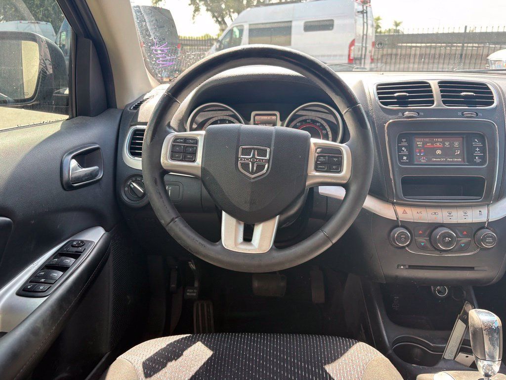 Used 2020 Dodge Journey SE w/ SE Popular Equipment Group FWD image 7