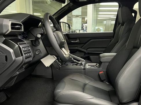 New 2026 Toyota 4Runner Limited AWD/4WD image 8