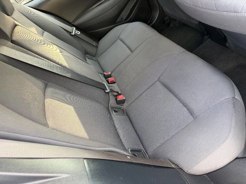 Used 2023 Toyota Corolla LE image 28