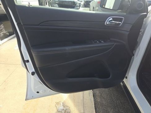 Used 2021 Jeep Grand Cherokee Freedom Edition image 10