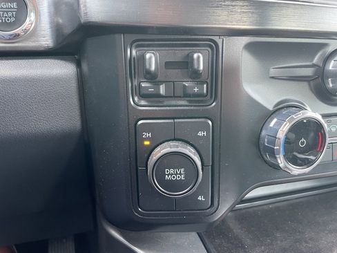 Used 2024 Ford F250 Lariat w/ Lariat Ultimate Package image 51