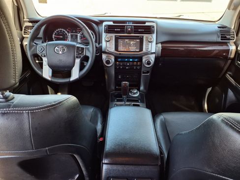 Used 2019 Toyota 4Runner Limited AWD/4WD image 18