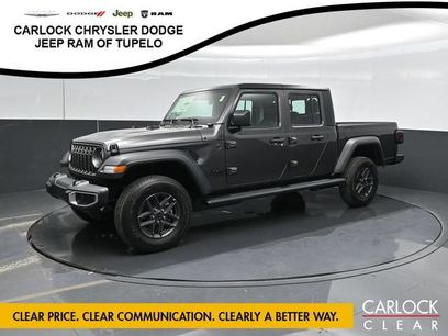 New 2026 Jeep Gladiator Sport