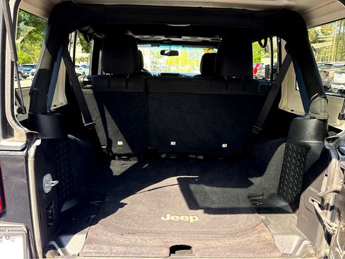 Used 2014 Jeep Wrangler Unlimited Sport w/ Quick Order Package 24S image 17