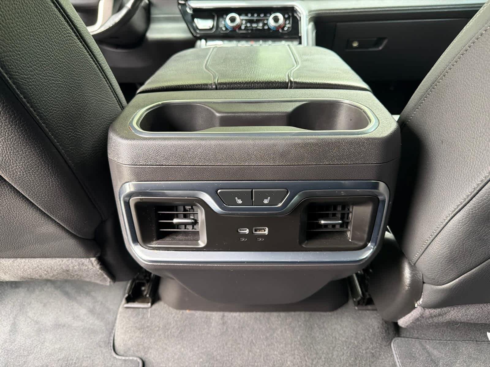 Used 2024 GMC Sierra 1500 Denali w/ Denali Reserve Package AWD/4WD image 29