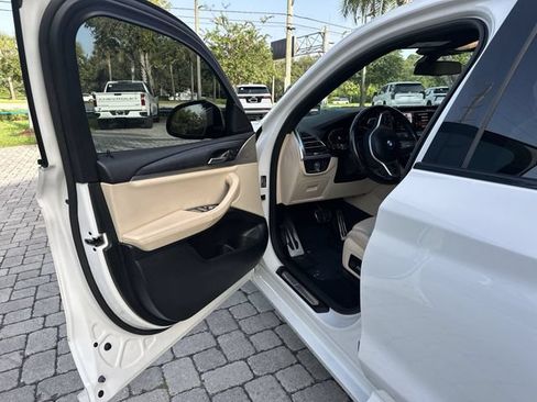Used 2022 BMW X4 xDrive30i w/ M Sport Package AWD/4WD image 22