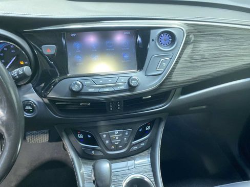 Used 2017 Buick Envision Essence FWD image 16