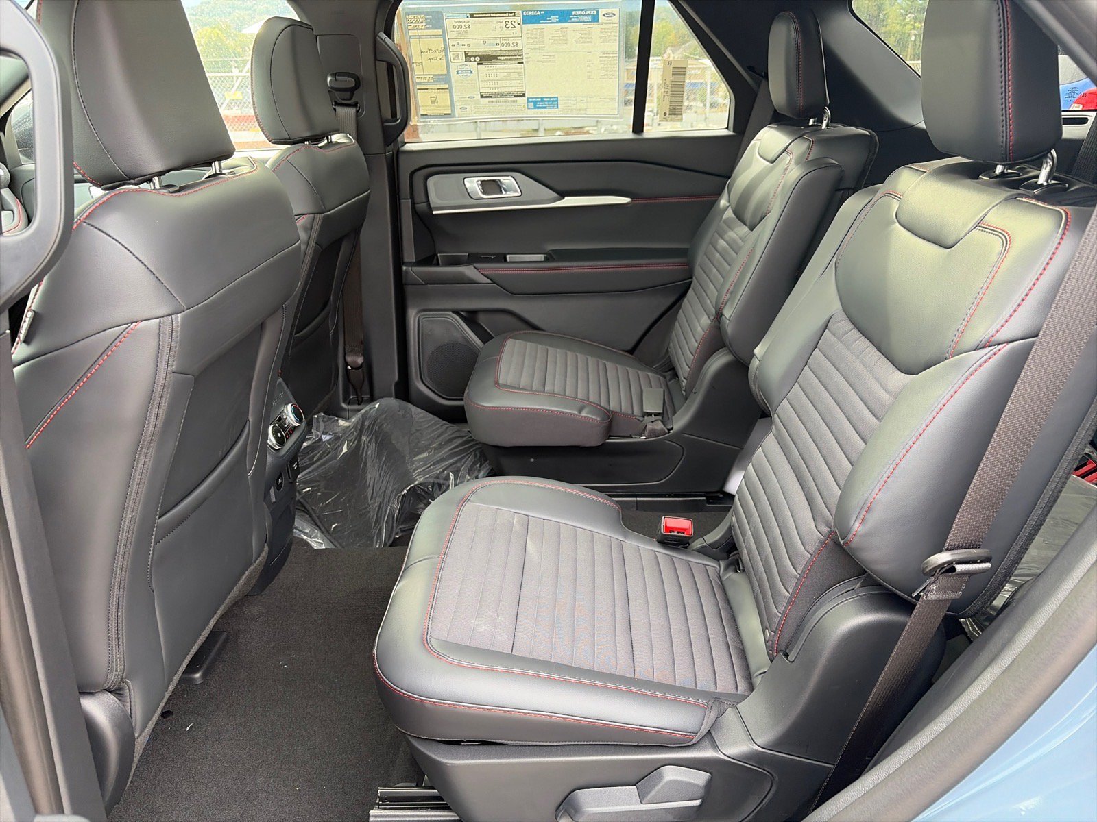 New 2027 Ford Explorer ST-Line w/ Premium Package AWD/4WD image 17