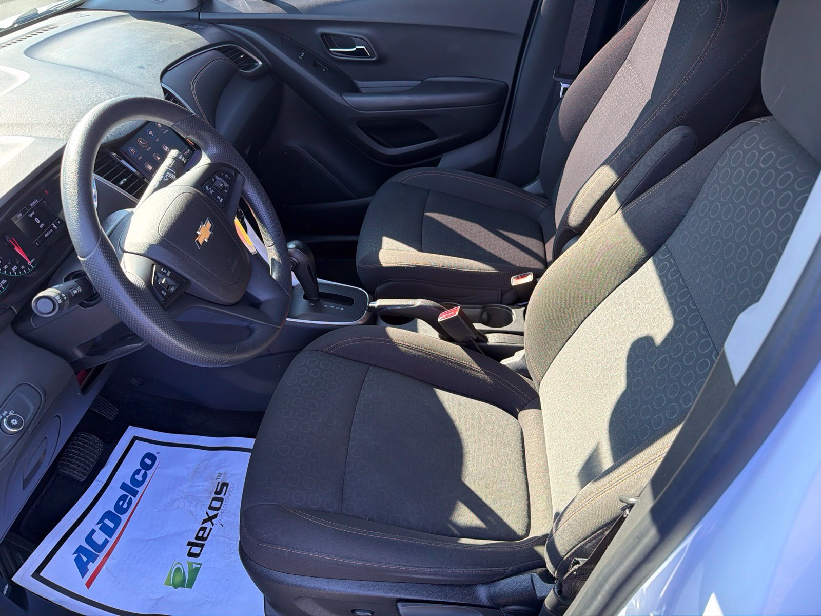 Used 2020 Chevrolet Trax LS w/ Tint and Cruise Package FWD image 25