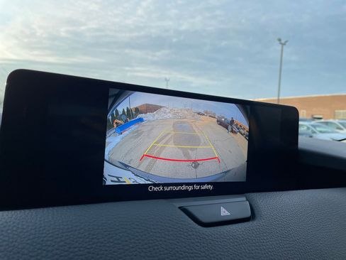 Used 2025 MAZDA CX-70 3.3 Turbo w/ Preferred Package image 17