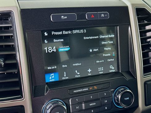 Used 2017 Ford F150 Lariat image 30