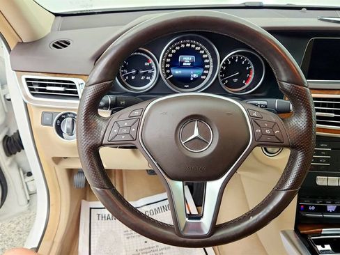 Used 2016 Mercedes-Benz E 350 4MATIC Sedan image 12