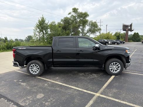 New 2026 Chevrolet Silverado 1500 LT w/ Safety Package AWD/4WD image 4